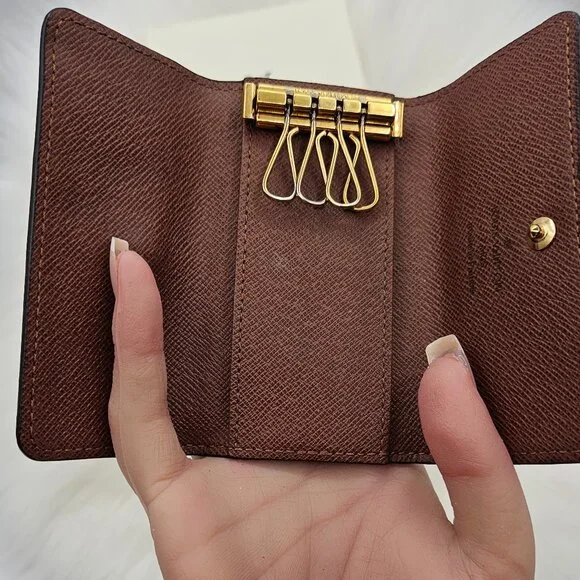 Louis Vuitton Monogram Key Case - Picture 12 of 15